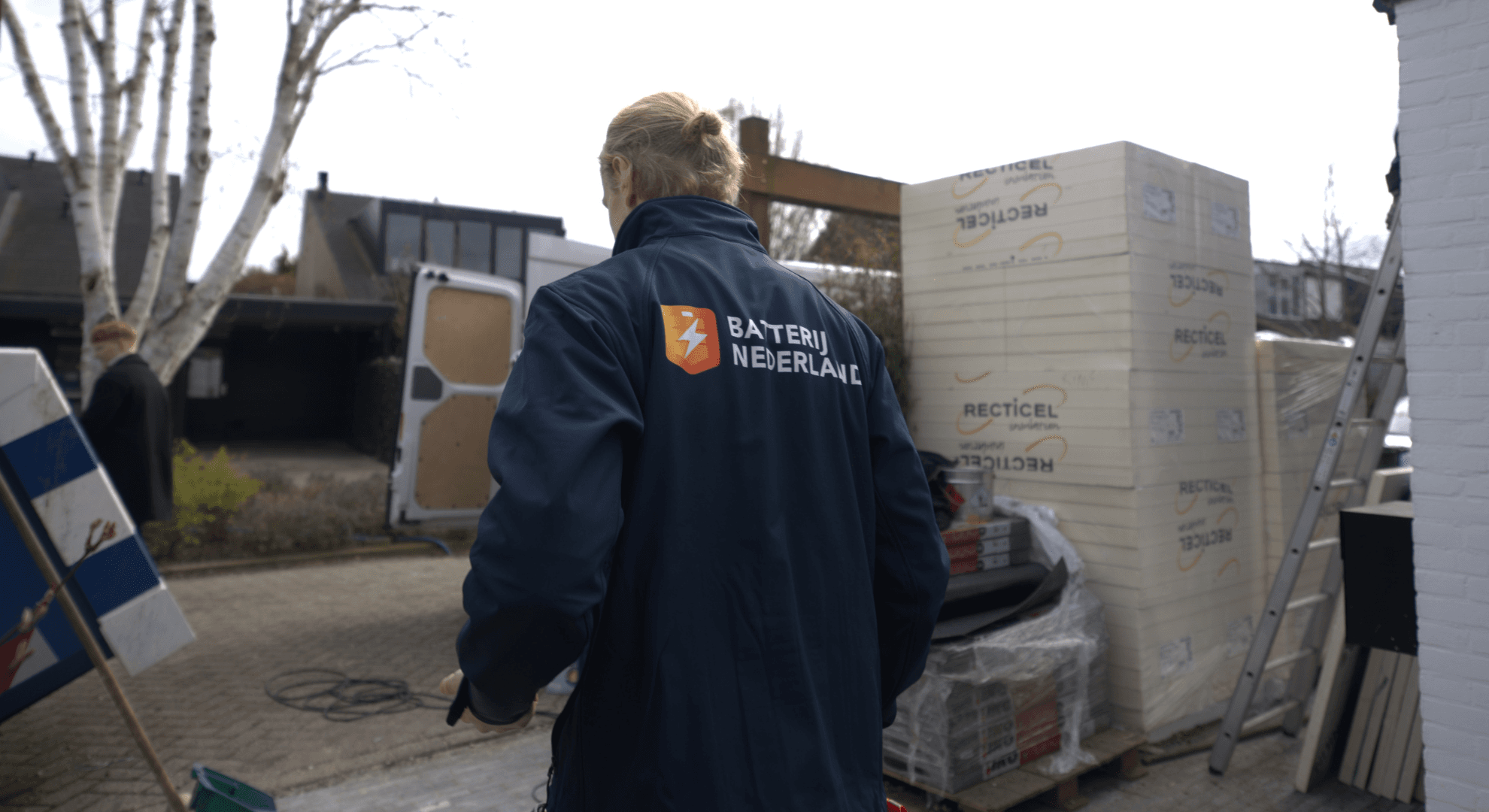 Monteur van Batterij Nederland bij tevreden klant